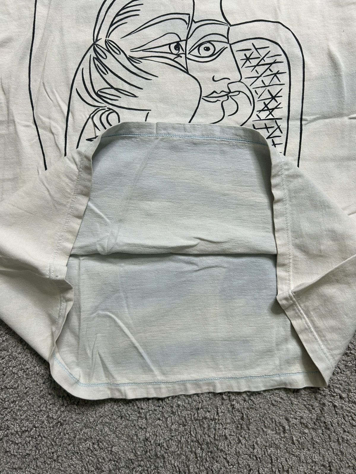 Vintage Vintage 90s Picasso Art Sunfaded Tee 1993 1994 Boxy Size US L / EU 52-54 / 3 - 5 Thumbnail
