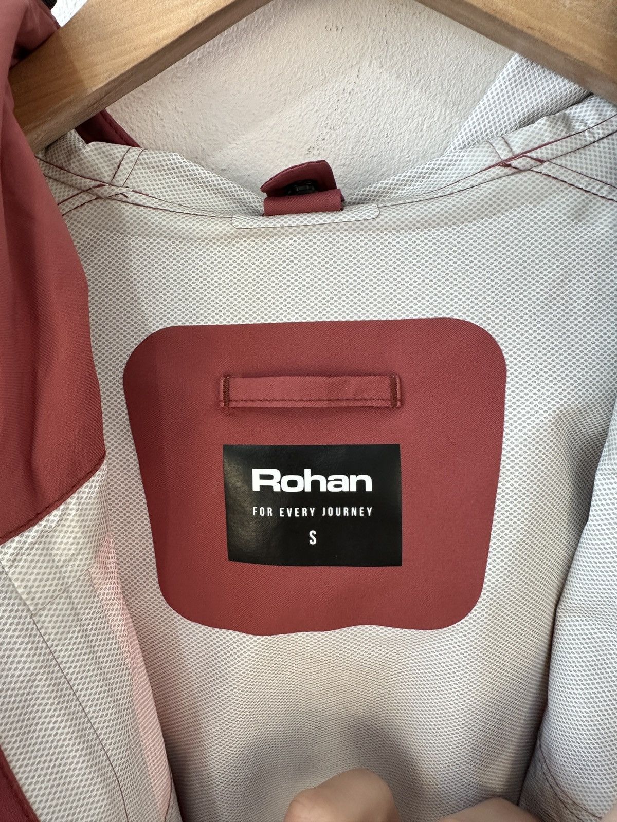 Other Rohan Momentum Jacket Barricade Waterproof Hiking Rain Coat Size US S / EU 44-46 / 1 - 11 Thumbnail