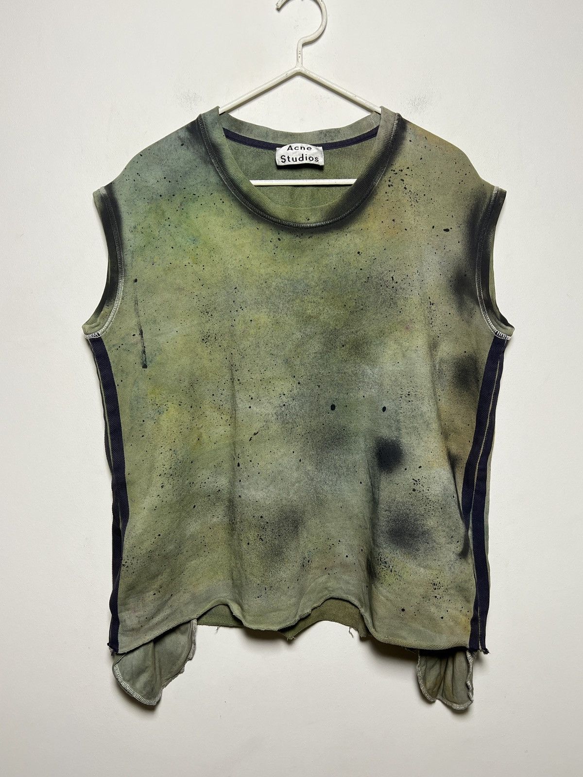 Acne Studios Sleeveless Acne Studios top with a hand-dyed army green base Size US M / EU 48-50 / 2 - 1 Thumbnail