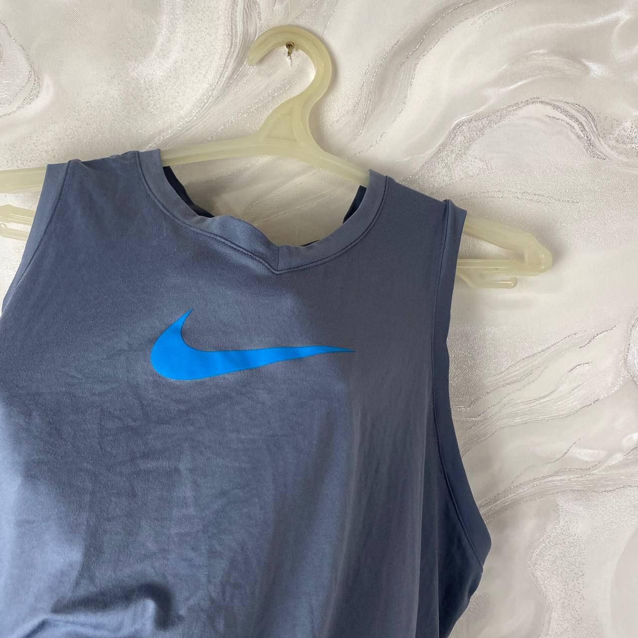 Nike Nike Dri-Fit center Swoosh Sleeveless T Shirt Size XL Size US XL / EU 56 / 4 - 2 Thumbnail