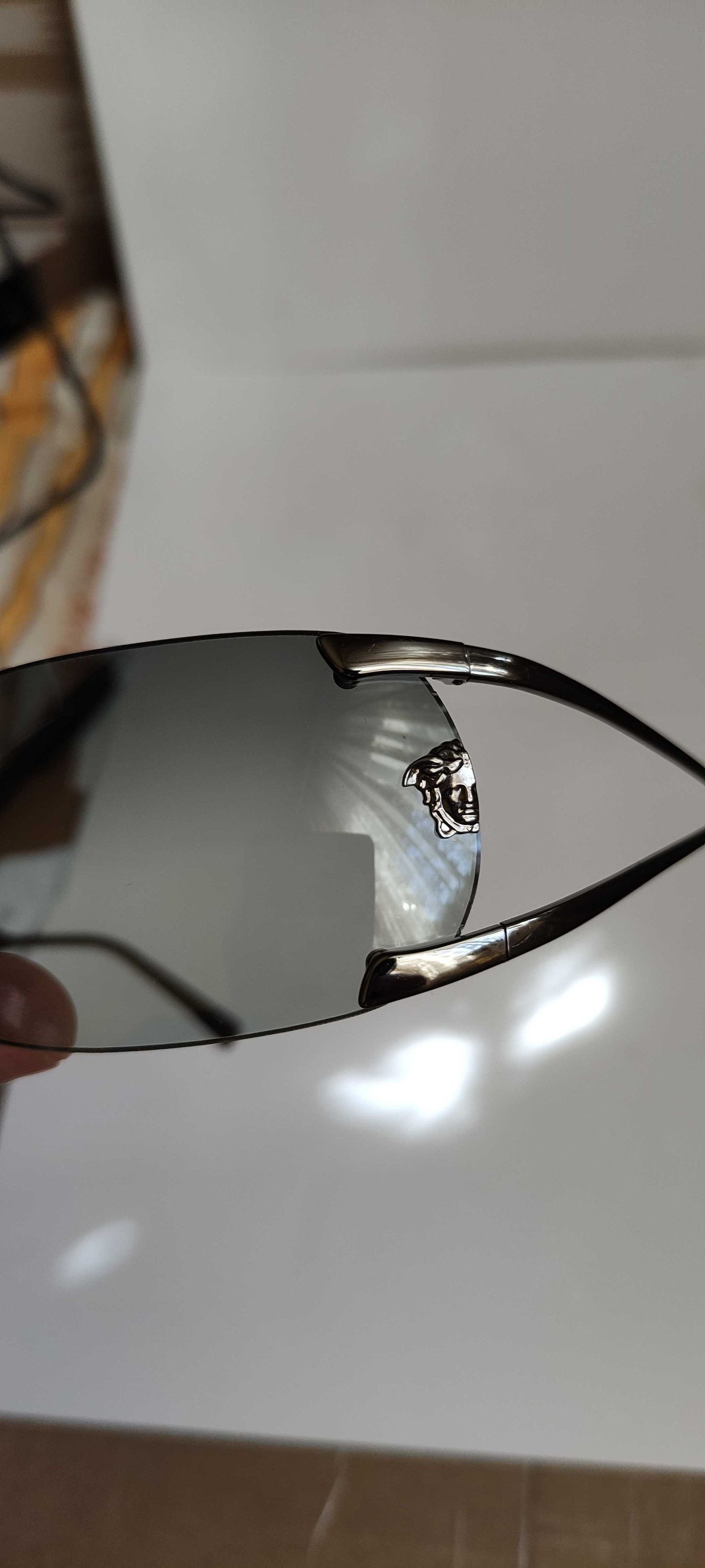 Versace Versace N86 89M/562 Vintage Sunglasses Size ONE SIZE - 7 Thumbnail