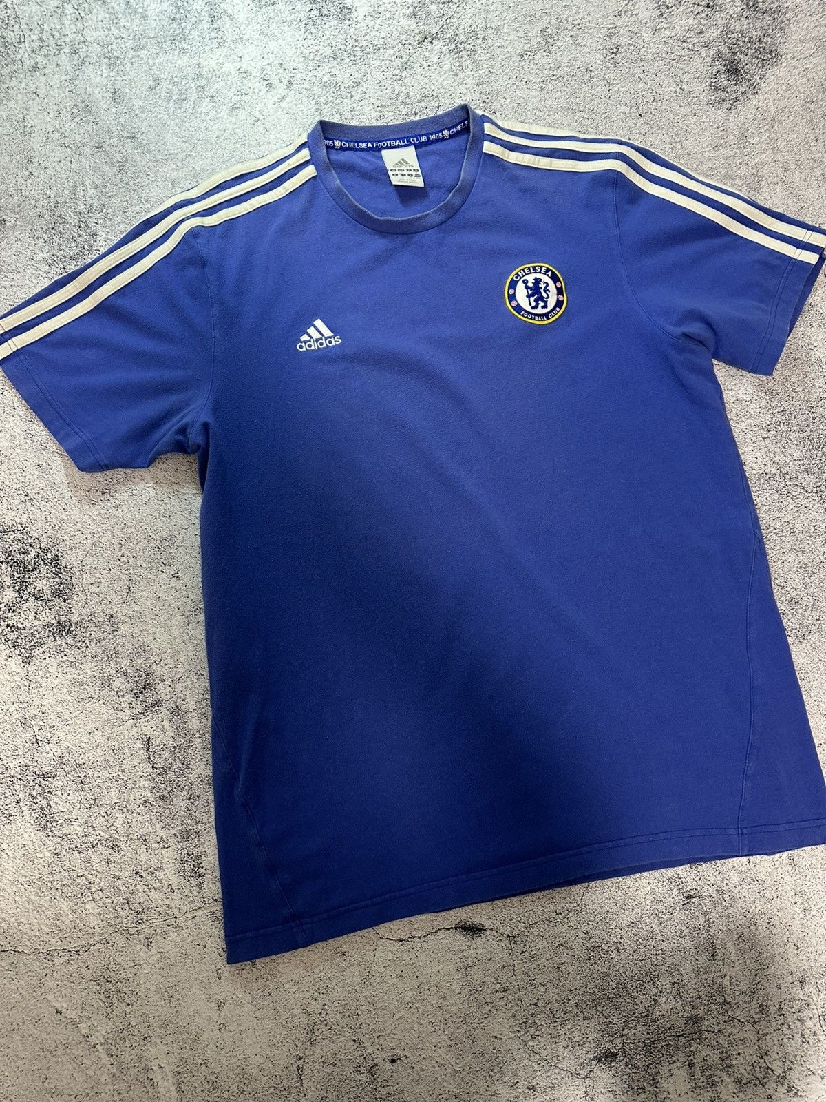 Adidas Vintage Adidas Chelsey Soccer T-shirt Blue Logo Size US M / EU 48-50 / 2 - 8 Thumbnail