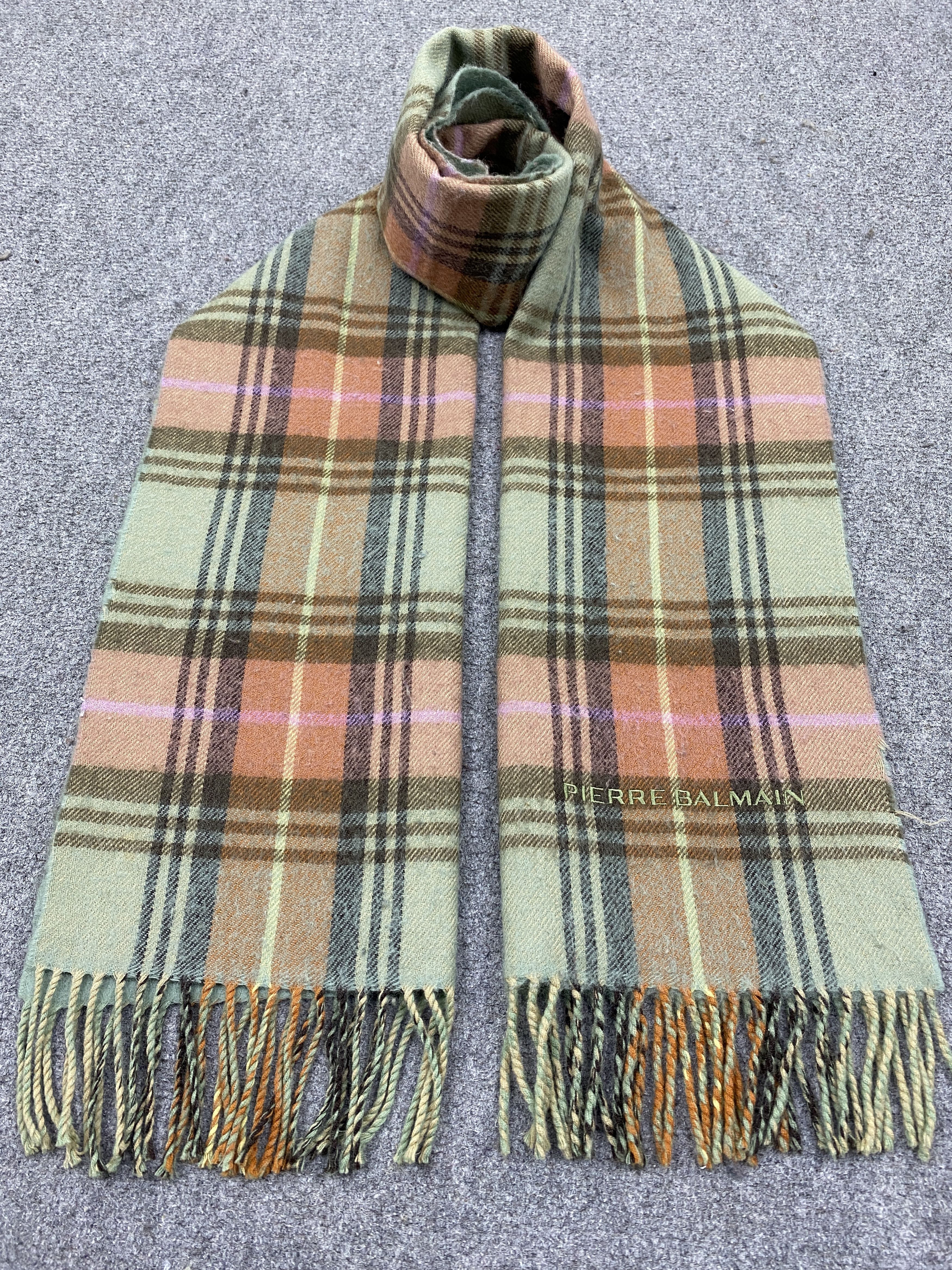 Pierre Balmain Pierre Balmain Scarf / Muffler / Neckwear SC0312 Size ONE SIZE - 1 Thumbnail
