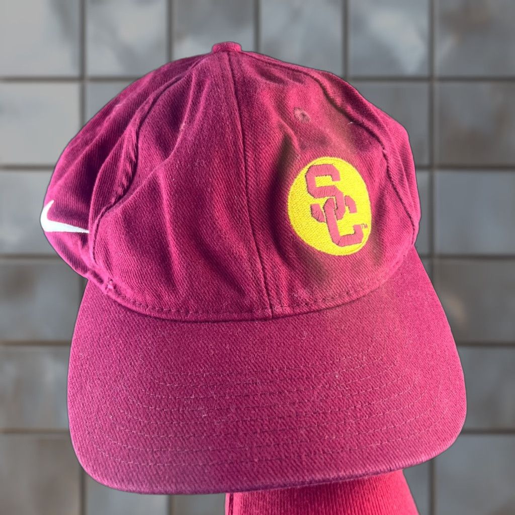 VINTAGE Nike USC Trojans Snapback Hat