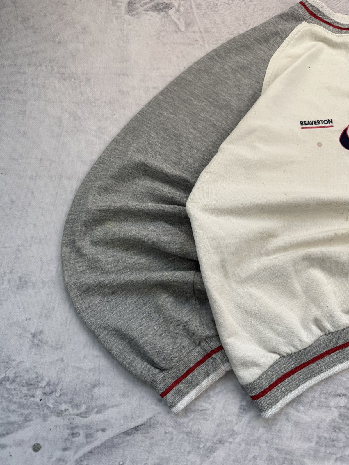 Nike × Vintage NIKE VINTAGE CENTER LOGO OVERSIZE BOXY SWEATSHIRT Size US M / EU 48-50 / 2 - 4 Thumbnail