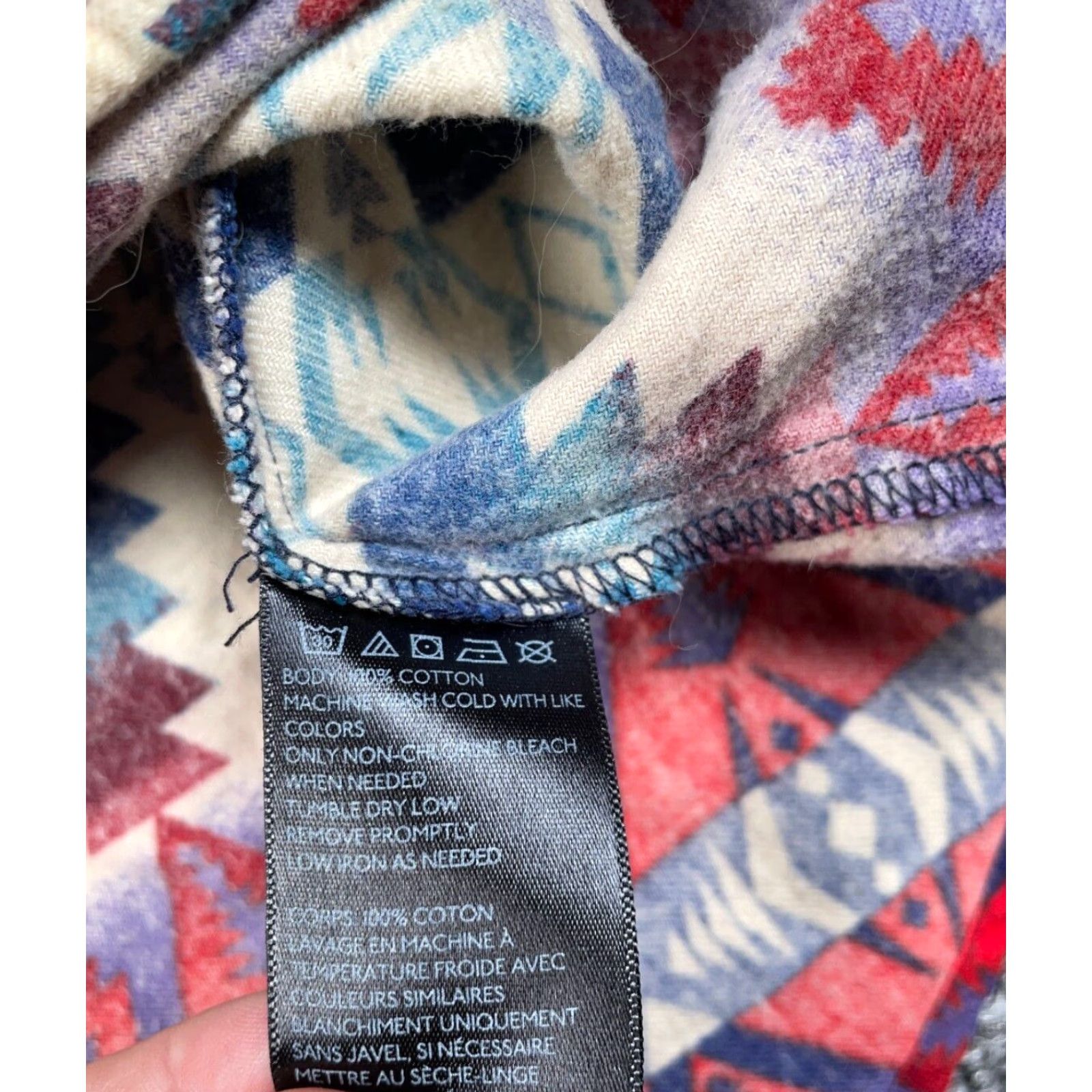 Bdg BDG Shirt Women's Medium Red Aztec Lightweight Flannel Geometric 90s Tribal Western 100% Cotton Size M / US 6-8 / IT 42-44 - 4 Thumbnail