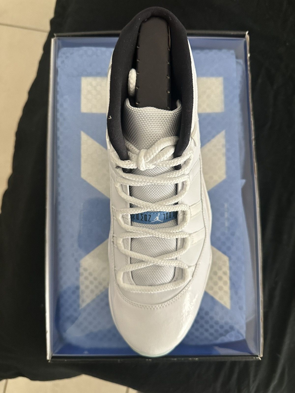 Nike Columbia 11s Size US 10.5 / EU 43-44 - 5 Thumbnail