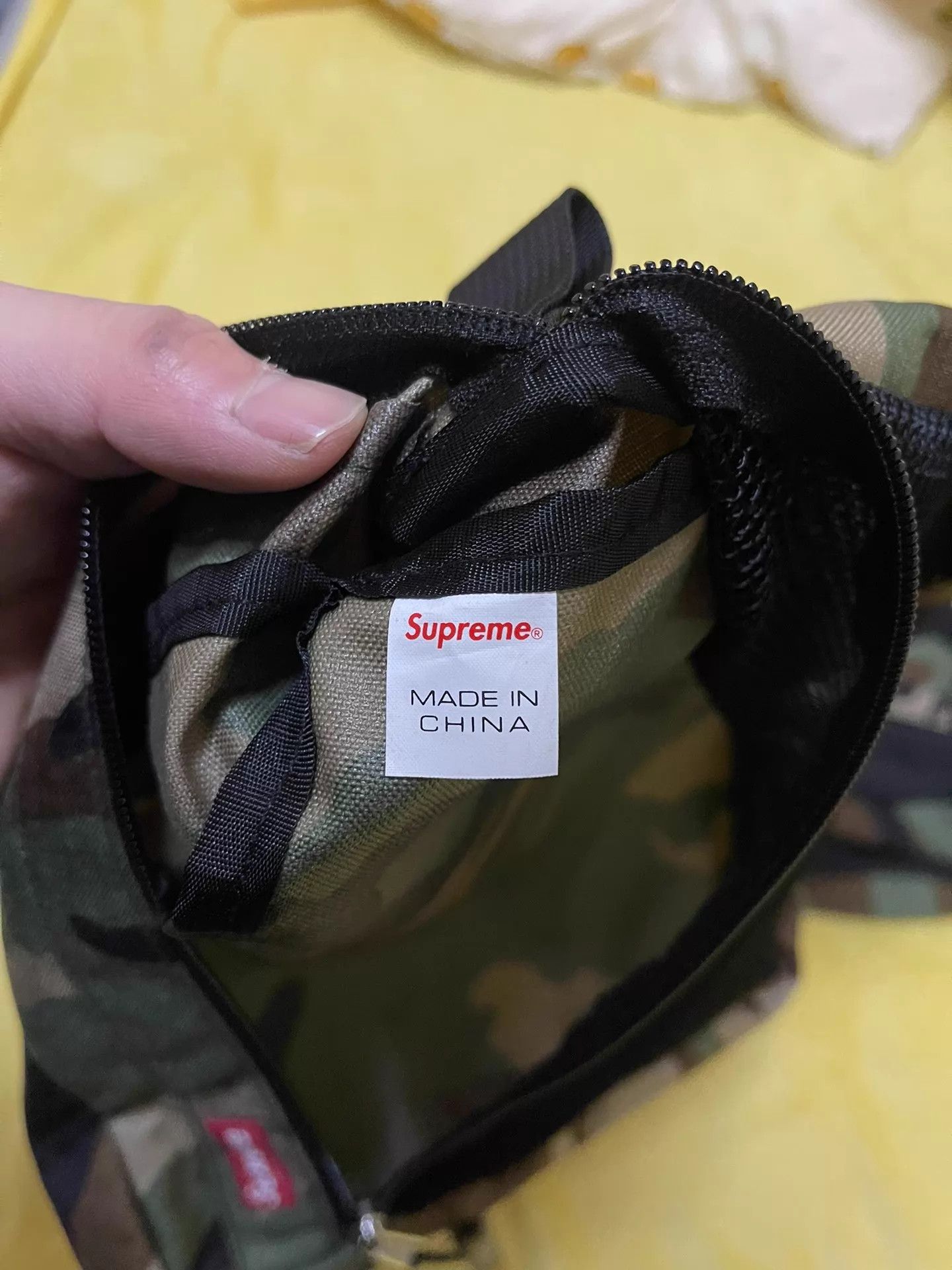 Supreme Supreme Camo 3-in-1 Nylon Bag Discontinued New Tags Size ONE SIZE - 4 Thumbnail
