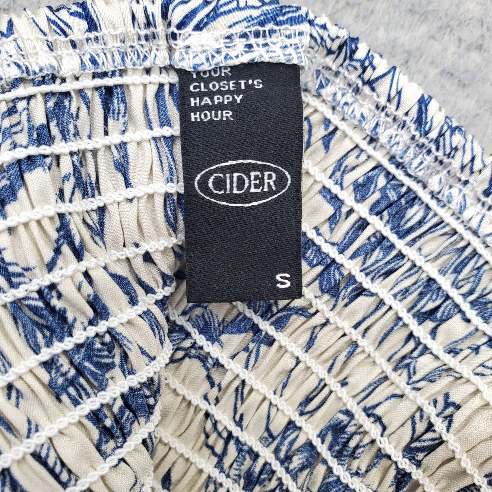 Cider Cider Maxi Dress Womens Size S Blue & White Floral Smocked Back Zip Size S / US 4 / IT 40 - 3 Thumbnail