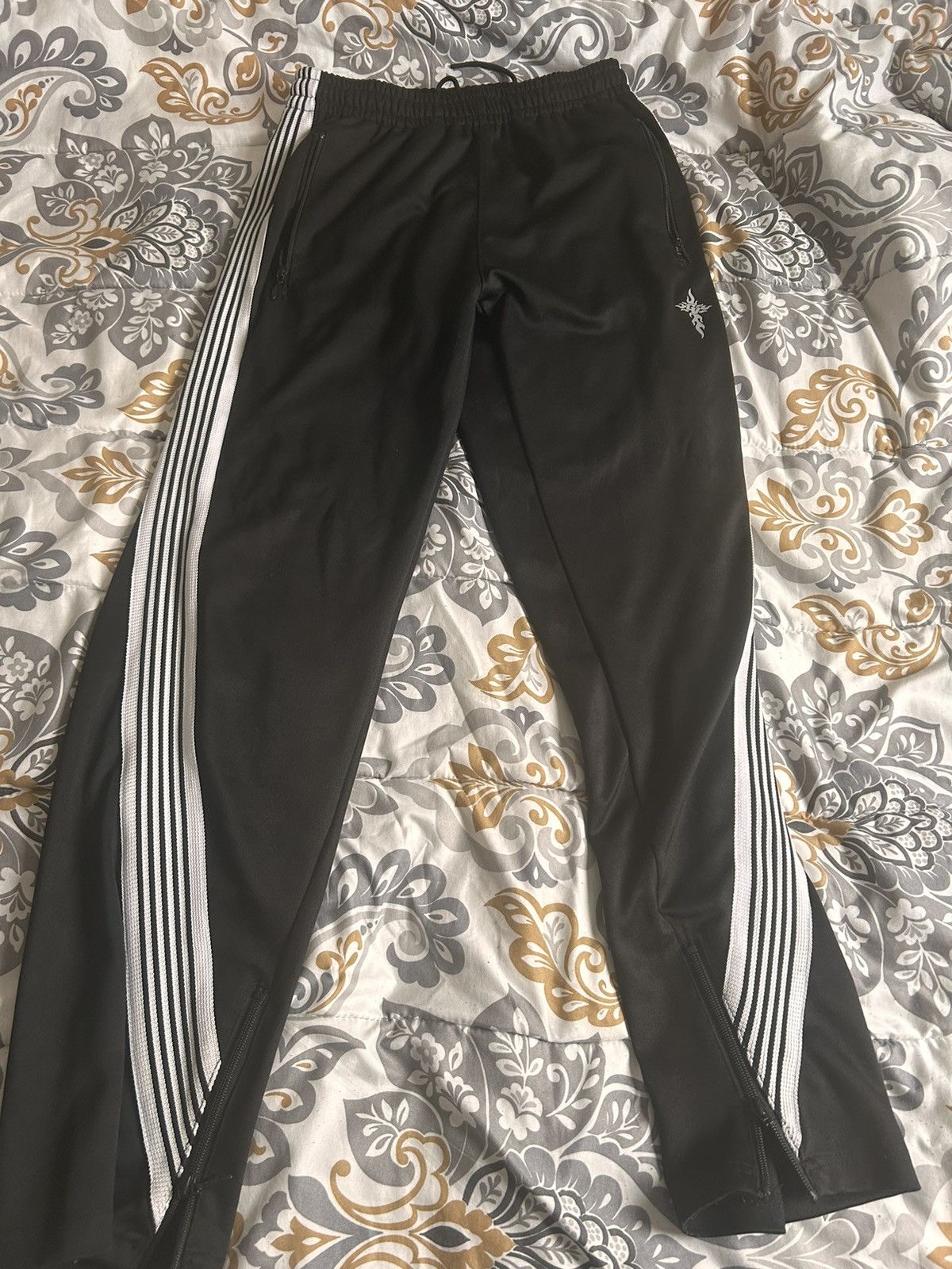 image of Gv Gallery X Raspberry Hills Dad Sweats in Black, Men's (Size 30)