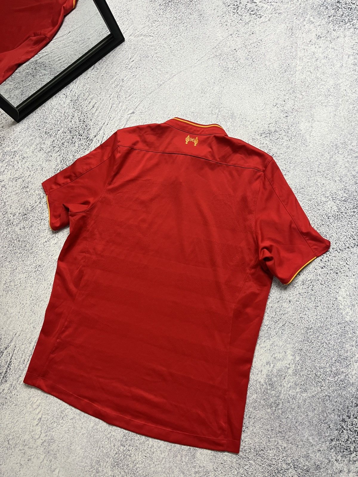 New Balance New Balance Liverpool 2016/2017 Home Shirt Soccer Jersey Size US M / EU 48-50 / 2 - 7 Thumbnail