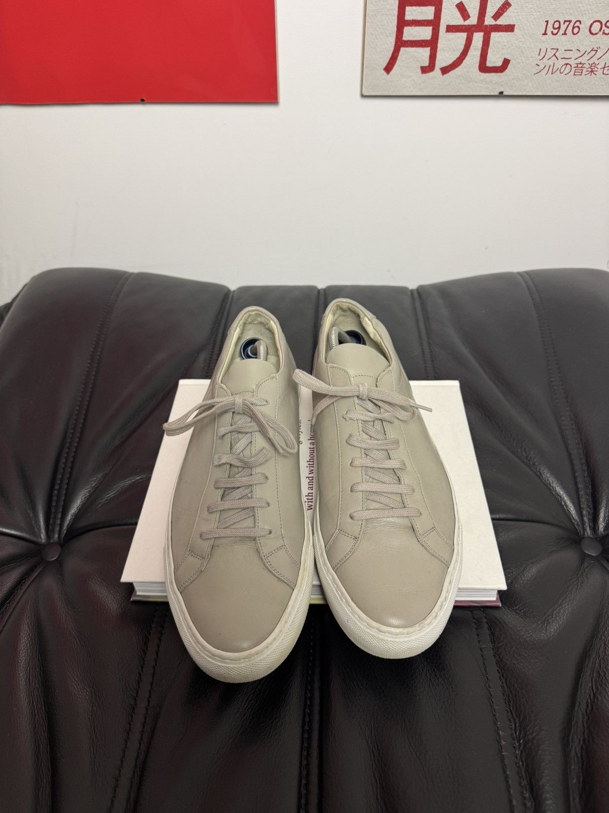 Common Projects Common Projects Achilles Low Gray Luxury Leather Sneakers Size US 8.5 / EU 41-42 - 2 Thumbnail