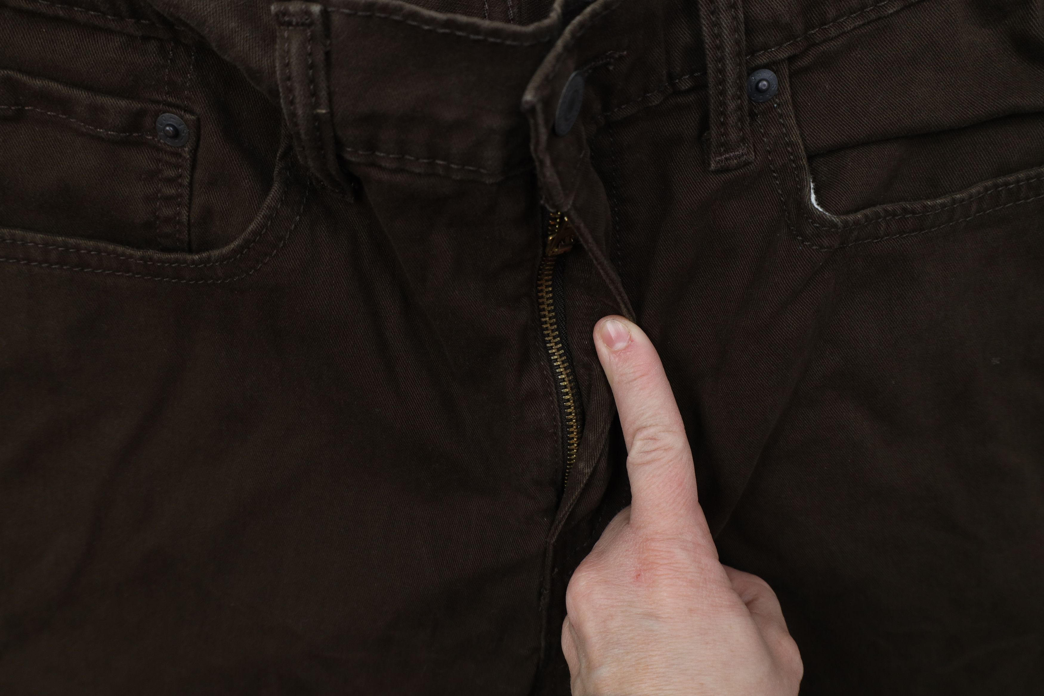 Levi's Vintage Y2K Levis 502 Slim Taper Leg Twill Pants Brown Size US 33 - 7 Thumbnail