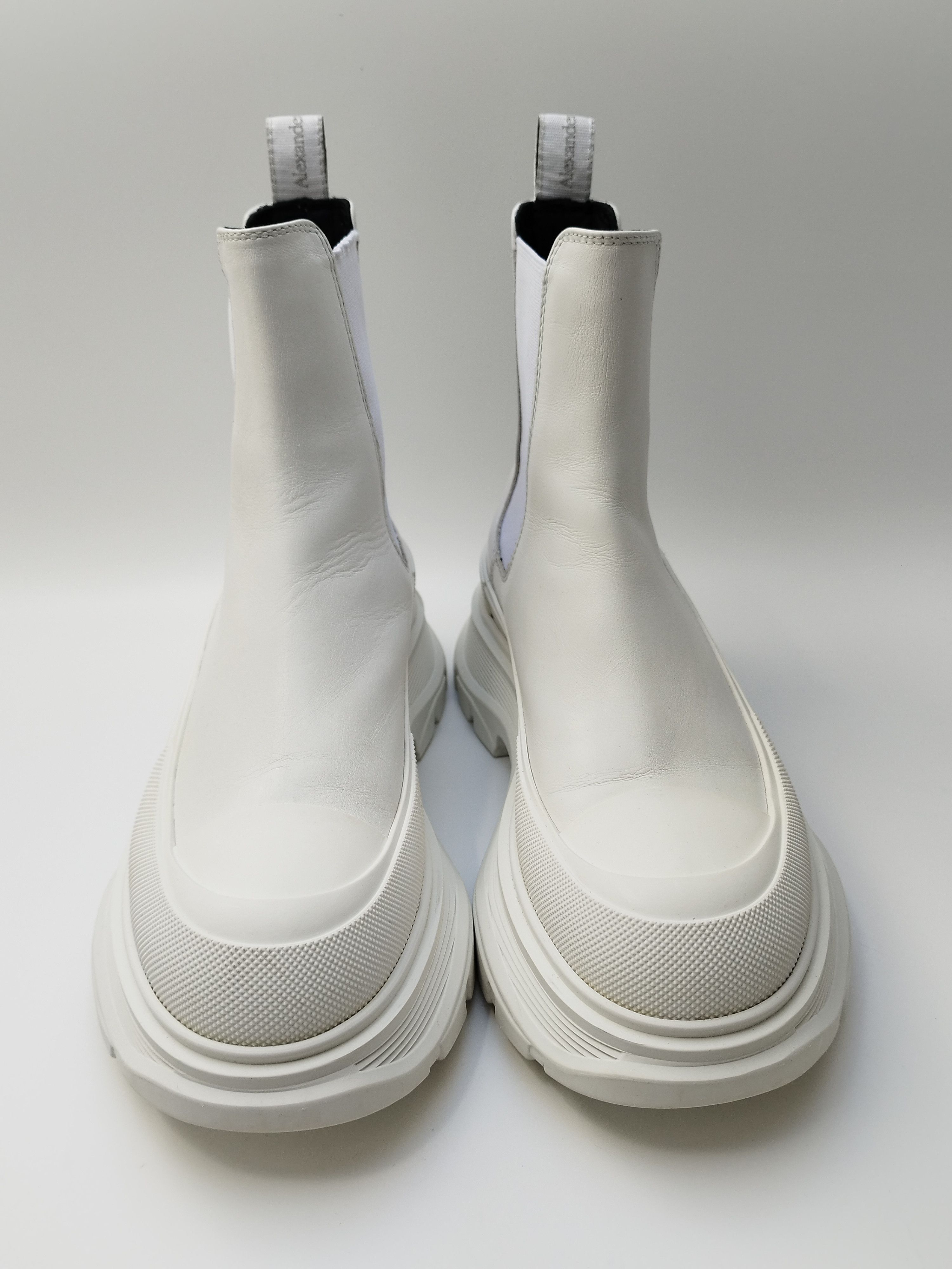 Alexander McQueen Alexander McQueen Chelsea white boots Size US 7.5 / IT 37.5 - 4 Thumbnail