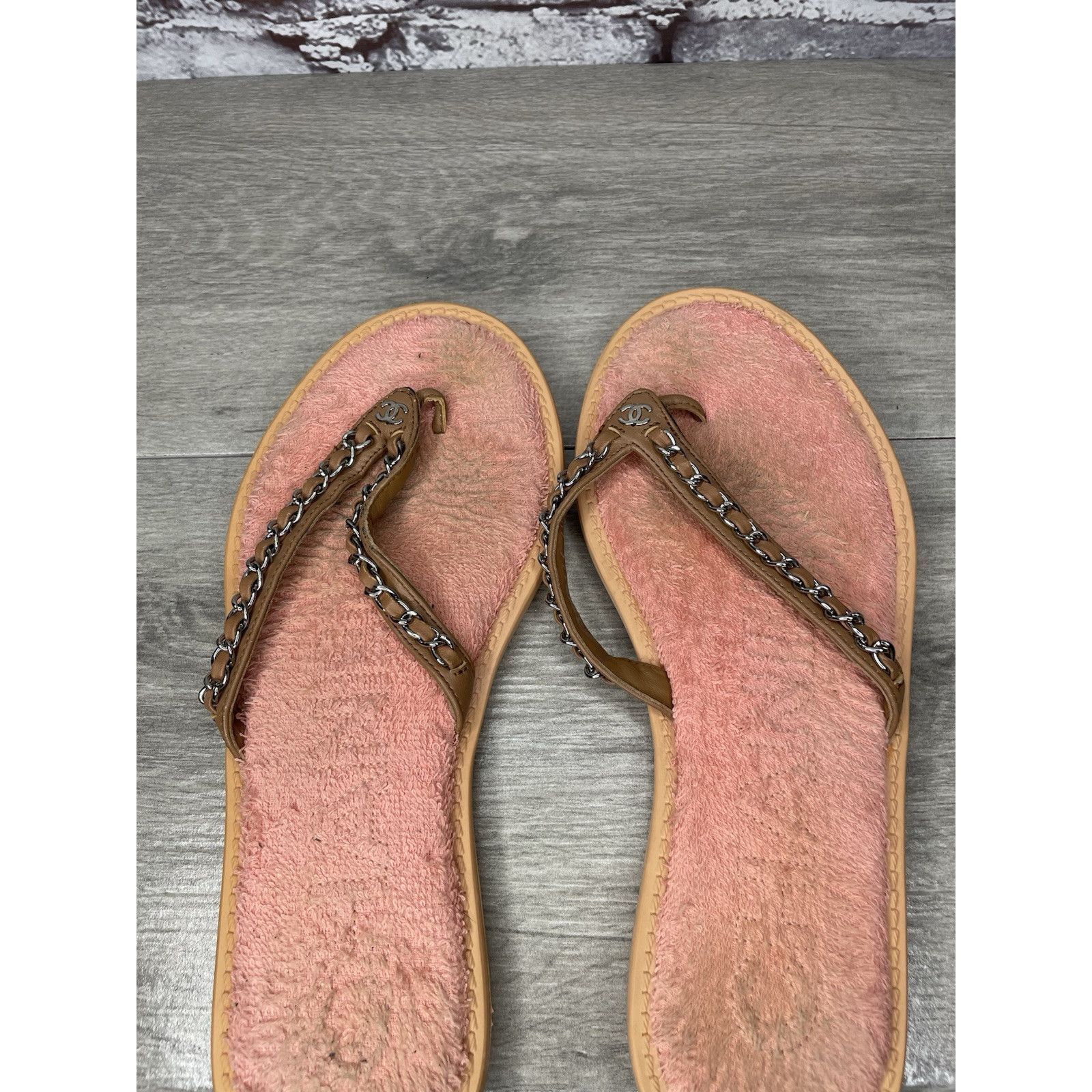 Chanel CHANEL Lambskin CC Chain Pink Leather Designer Thong Sandals Size US 9.5 / IT 39.5 - 17 Thumbnail