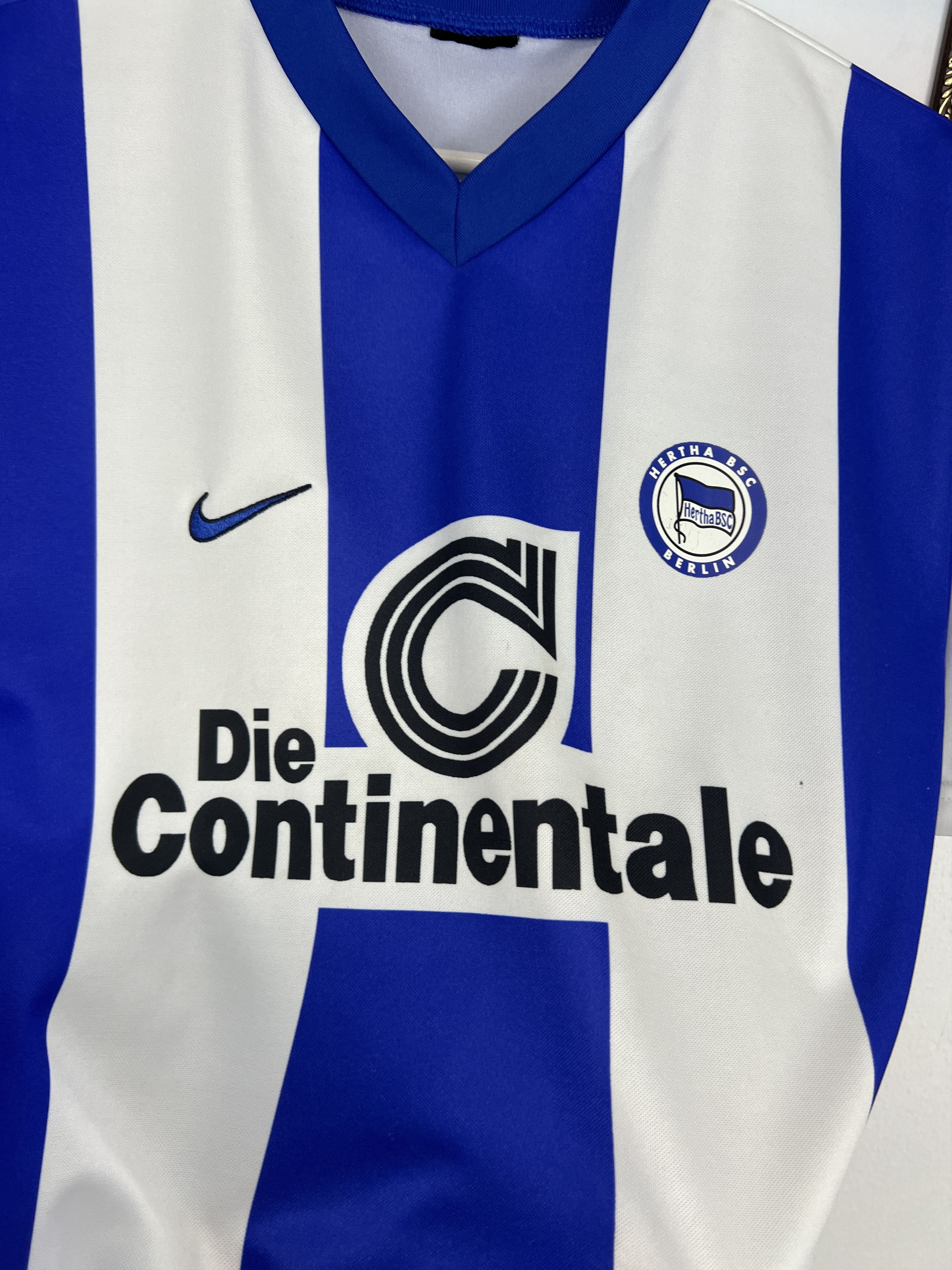 Nike Hertha football shirt Soccer Nike Jersey Tee Hype Size US S / EU 44-46 / 1 - 3 Thumbnail