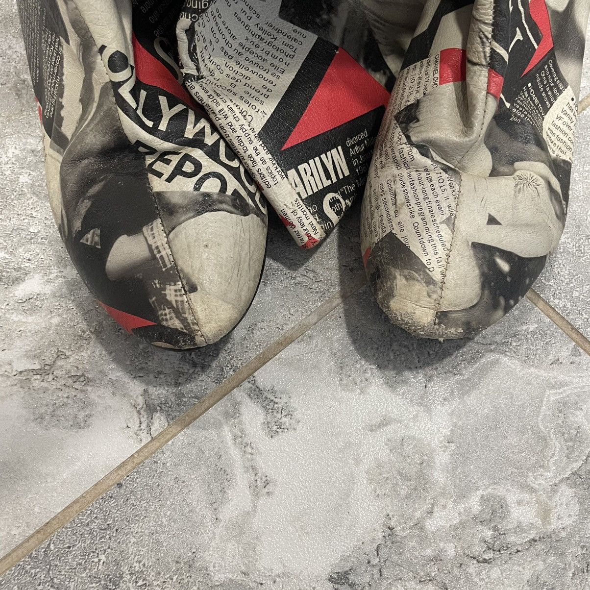 If Six Was Nine 37 Marilyn Monroe newspaper heels boots shoes old money Size US 7 / IT 37 - 13 Thumbnail