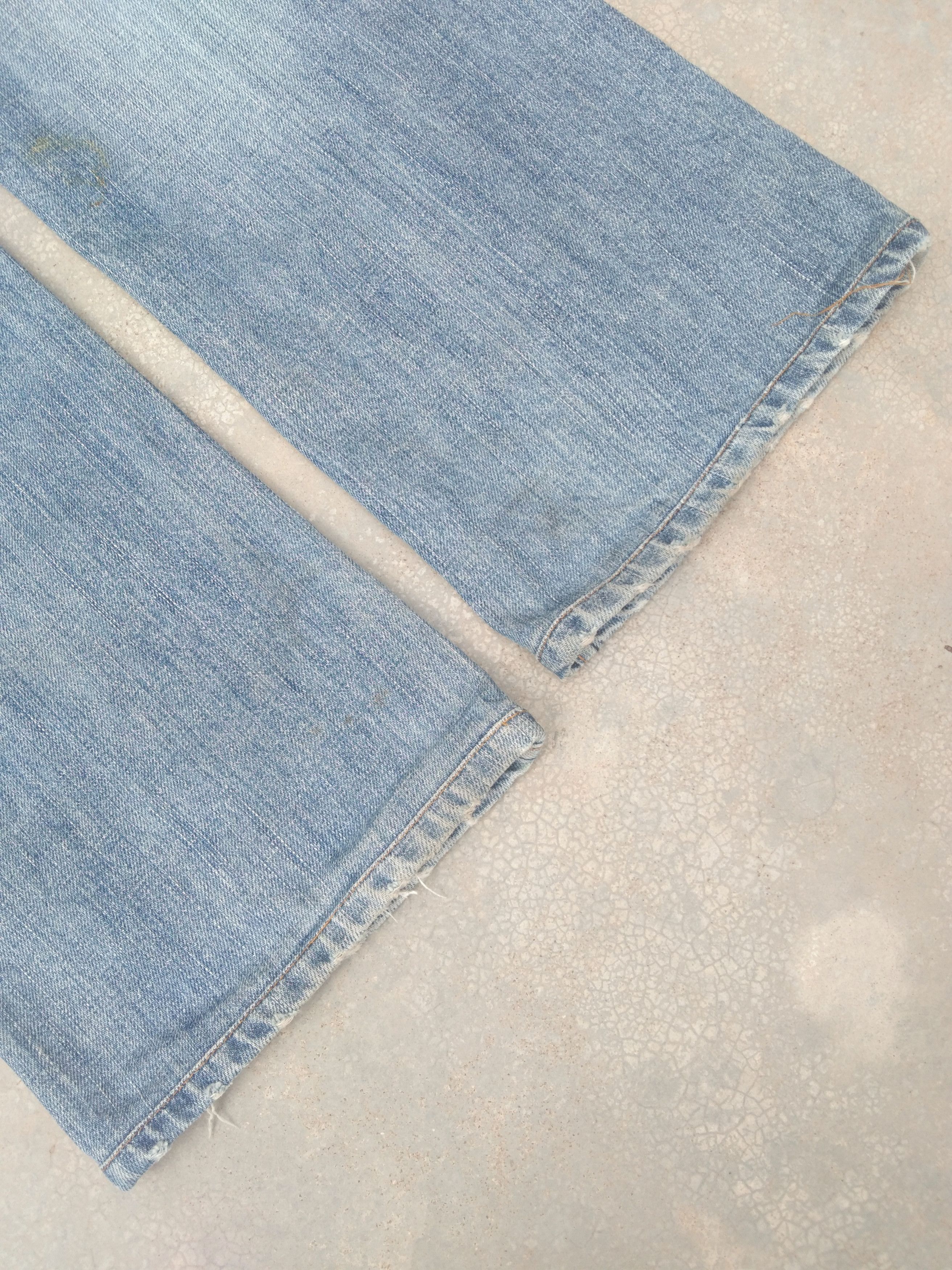 Levi's Vintage Levi's 517 Boot Cut Distressed Flared Jeans 33x30 Size US 33 - 3 Thumbnail