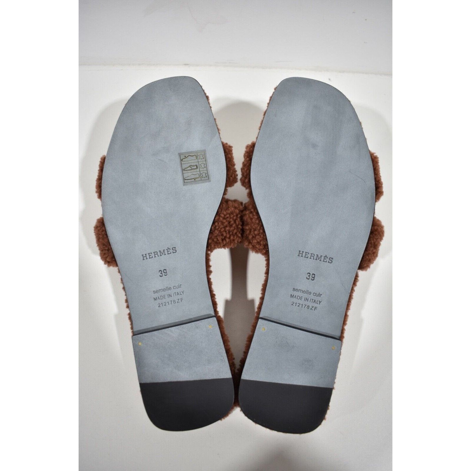 Hermes Hermes Oran Teddy Shearling Fur Brown H Logo Slide Size US 9 / IT 39 - 12 Thumbnail