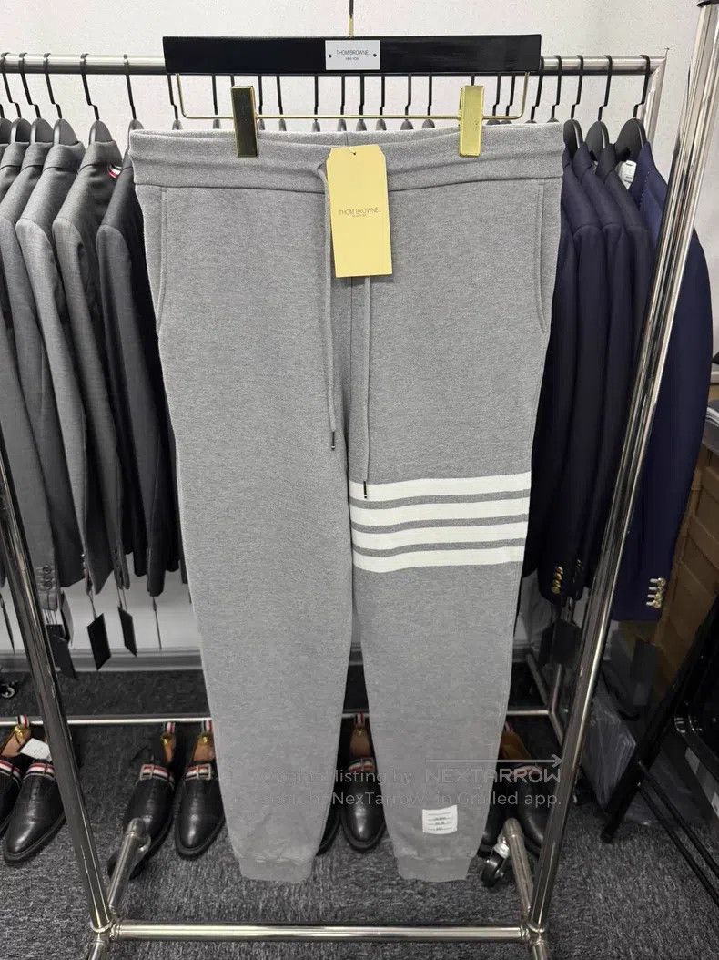 Thom Browne Thom Browne size 3 Light Grey Sweatpants Size US 28 / EU 44 - 1 Thumbnail