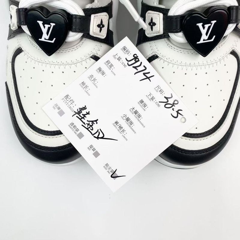 Louis Vuitton Louis Vuitton Archlight Leather Sneakers in Black and White Size US 8 / EU 41 - 9 Thumbnail