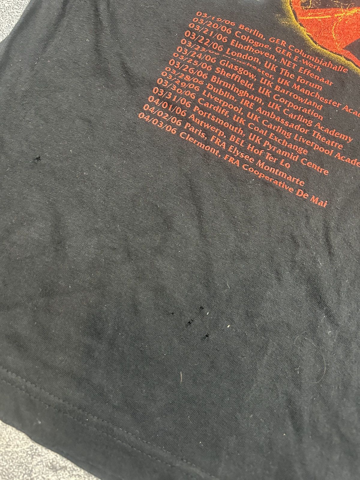Band Tees × Vintage Vintage In Flames Tour 2006 Shirt rock size L Size US L / EU 52-54 / 3 - 4 Thumbnail