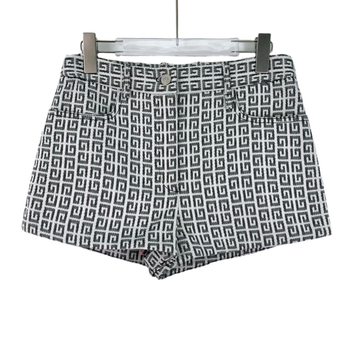 Givenchy Givenchy Logo Jacquard All-over Print Casual Shorts K26WX Size 28" / US 6 / IT 42 - 1 Thumbnail