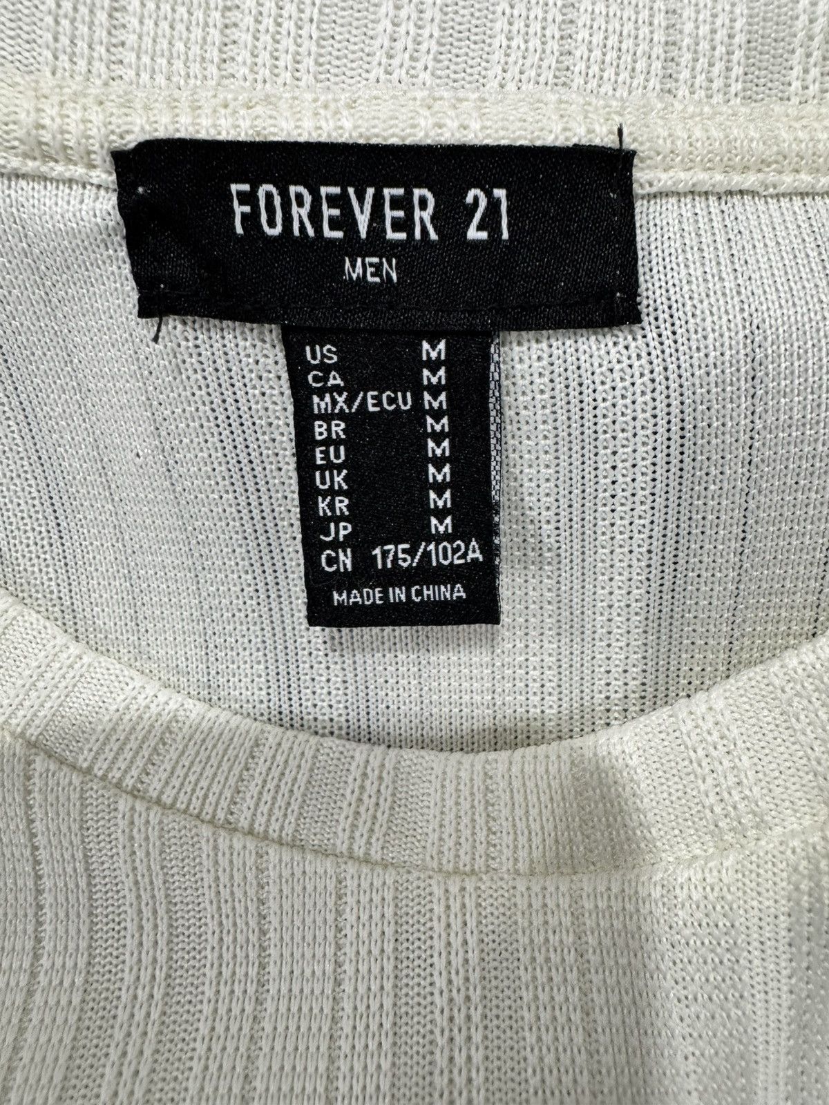 Forever 21 Forever 21 Men Cream Short Sleeve Tee Size Medium Size US M / EU 48-50 / 2 - 4 Thumbnail