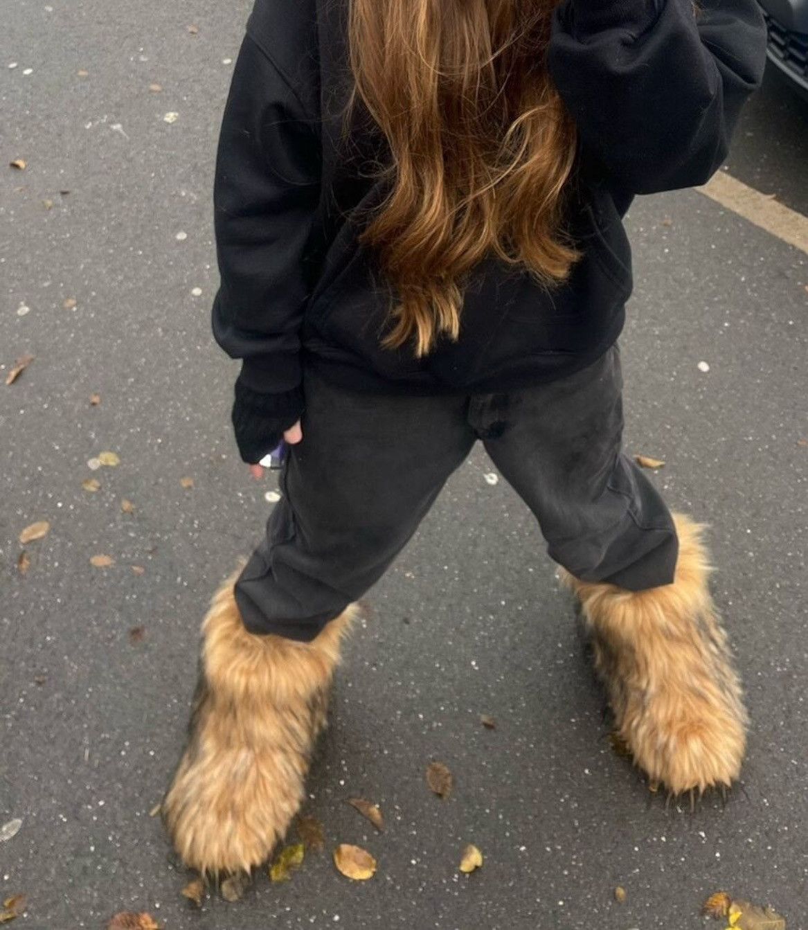 Other Y2K Fur Boots Size US 7 / IT 37 - 2 Thumbnail