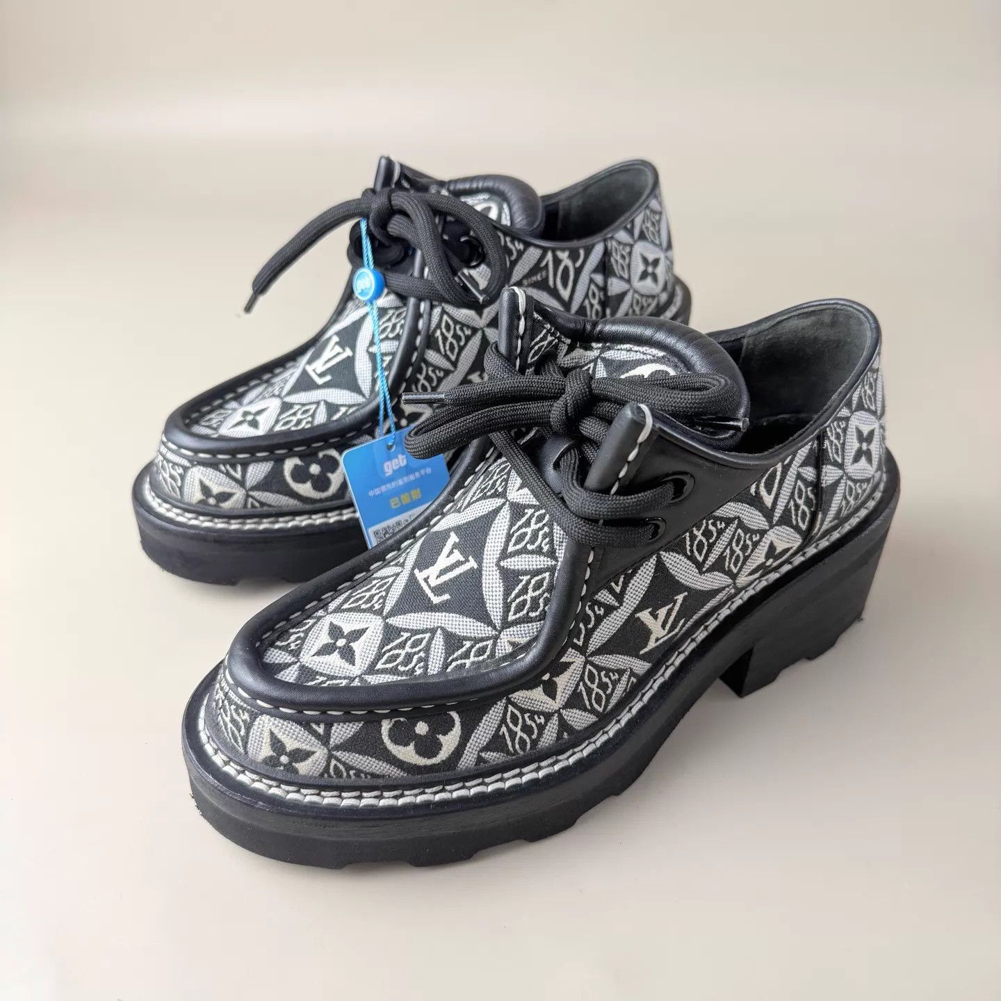Louis Vuitton LV 1854 Print Embroidered Loafer EU35.5 99New Size US 5 / IT 35 - 1 Thumbnail