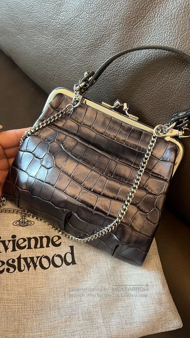 Other Vivienne Westwood size os Pure Cowhide Gunmetal Color Dumpl Size ONE SIZE - 2 Thumbnail