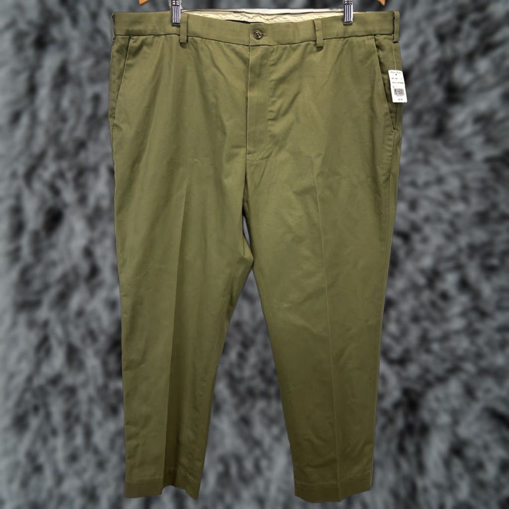 Brooks Brothers Advantage Chino Pants 42X30 Green Regular Fit Straight Leg Lightweight Casual Mens