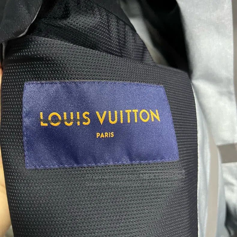 Louis Vuitton Louis Vuitton Logo Printed Loose Zip Hooded Long Sleeve Ja Size US M / EU 48-50 / 2 - 5 Thumbnail