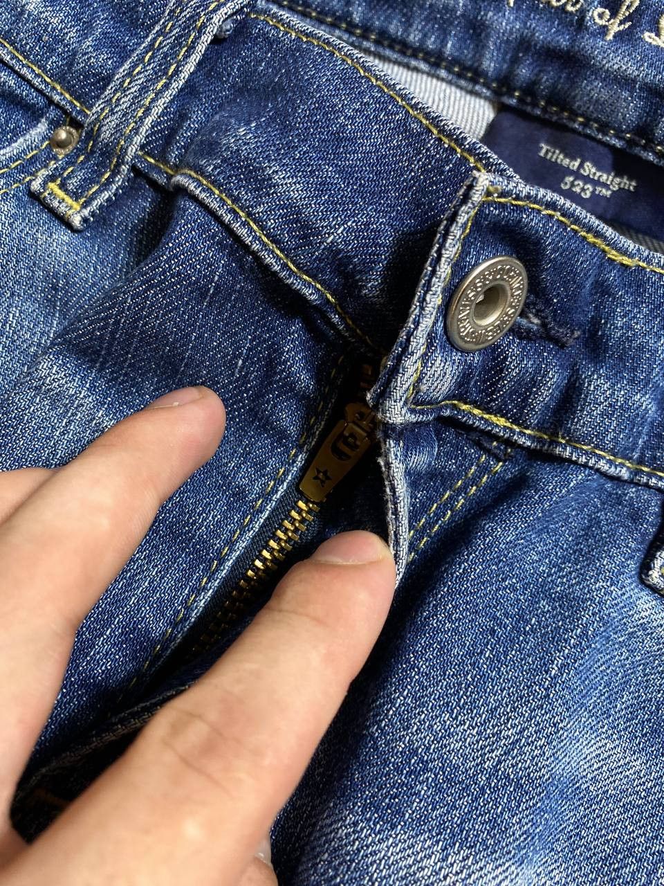 Levi's × Vintage Distressed Blue Vintage Levi's Jeans8 Denim 523 Size US 26 / EU 42 - 10 Thumbnail