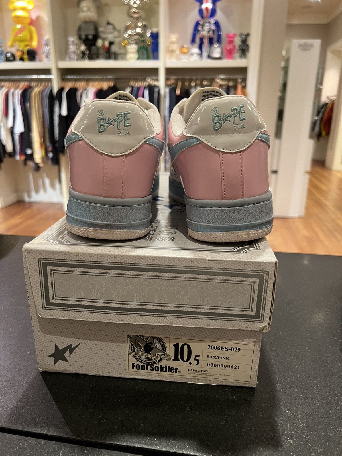 Bape × Kaws OG bape x kaws bapesta Chomper cotton candy Size US 10.5 / EU 43-44 - 6 Thumbnail