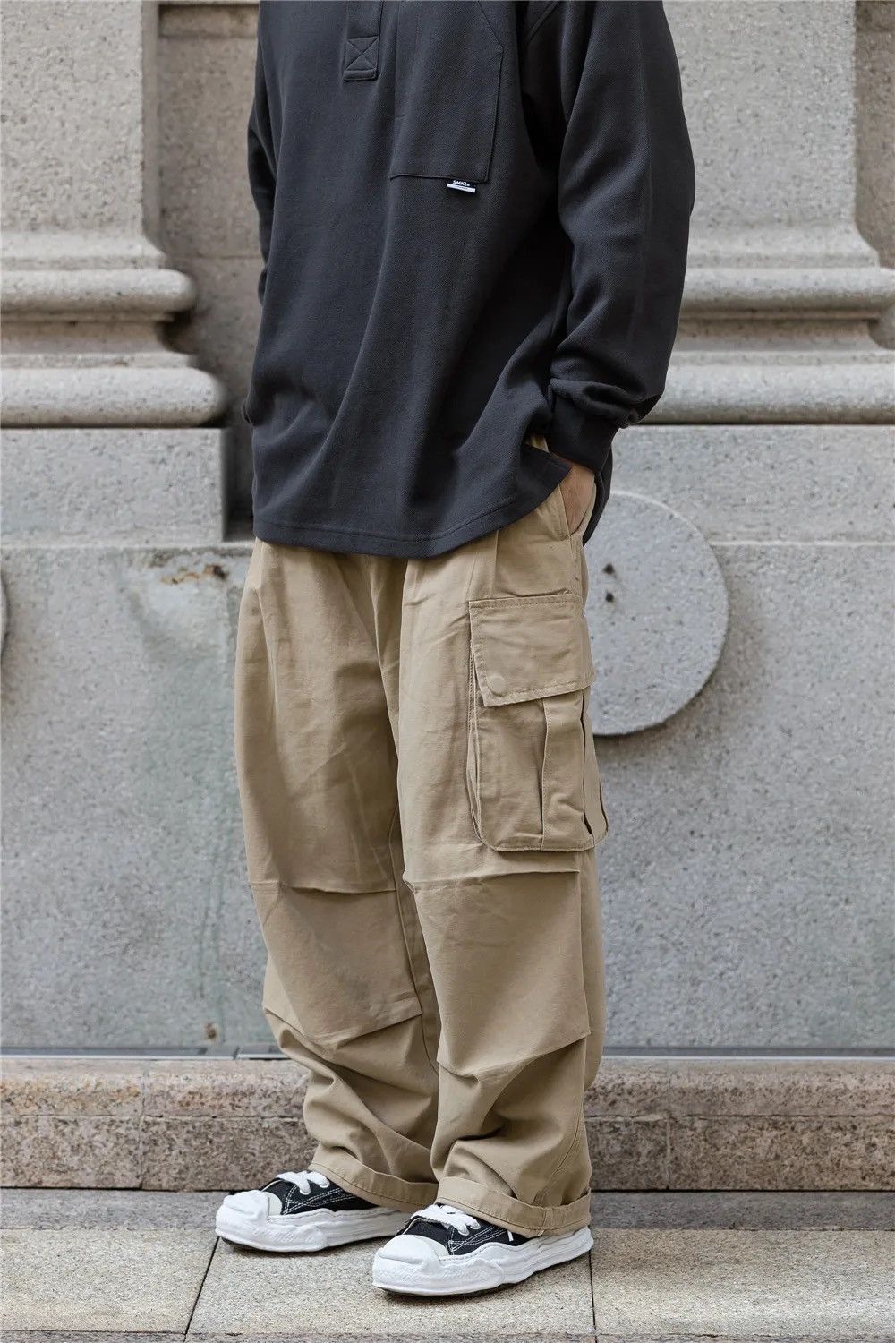 Japanese Brand × Vintage Japanese Style Beige Baggy Cargo Pants Size US 34 / EU 50 - 2 Thumbnail
