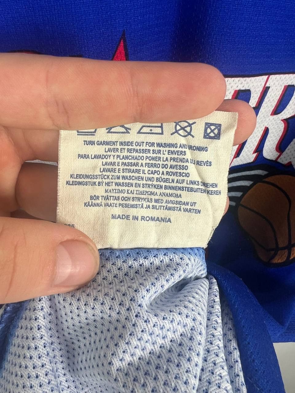 Champion × Vintage ALLEN IVERSON #3 PHILADELPHIA 76ERS JERSEY NBA SIZE M Size US M / EU 48-50 / 2 - 5 Thumbnail