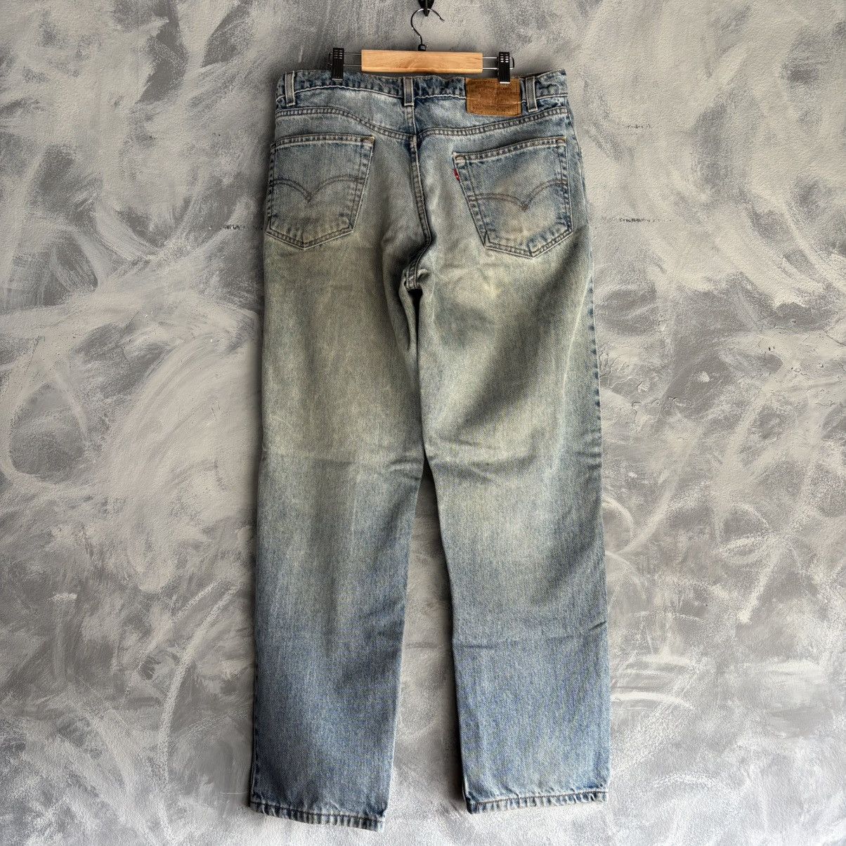 Levi's Vintage Levis 550 Jeans Mens 36x30 Relaxed Fit 90 Denim Blue Size US 36 / EU 52 - 2 Thumbnail