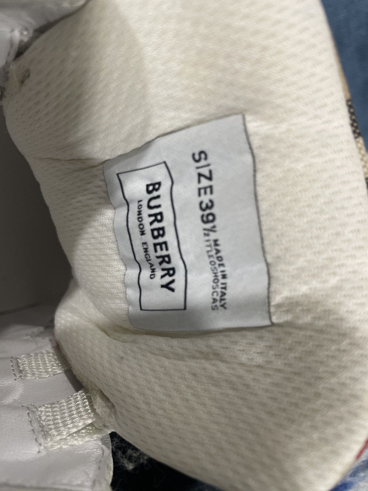 Burberry Burberrys Size US 9.5 / IT 39.5 - 9 Thumbnail