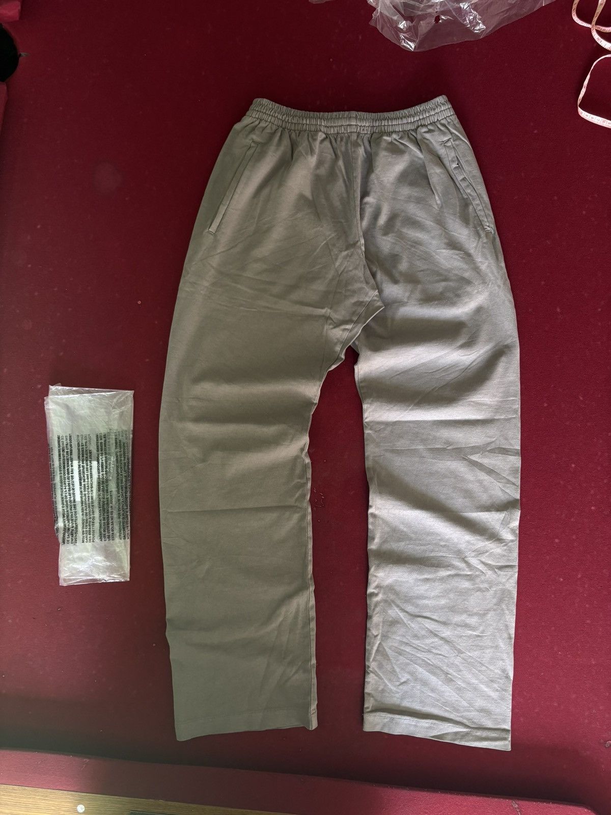Gap × Yeezy *RARE BRAND NEW* Yeezy YZY Gap Gray Mens Size S Size US 33 - 2 Thumbnail