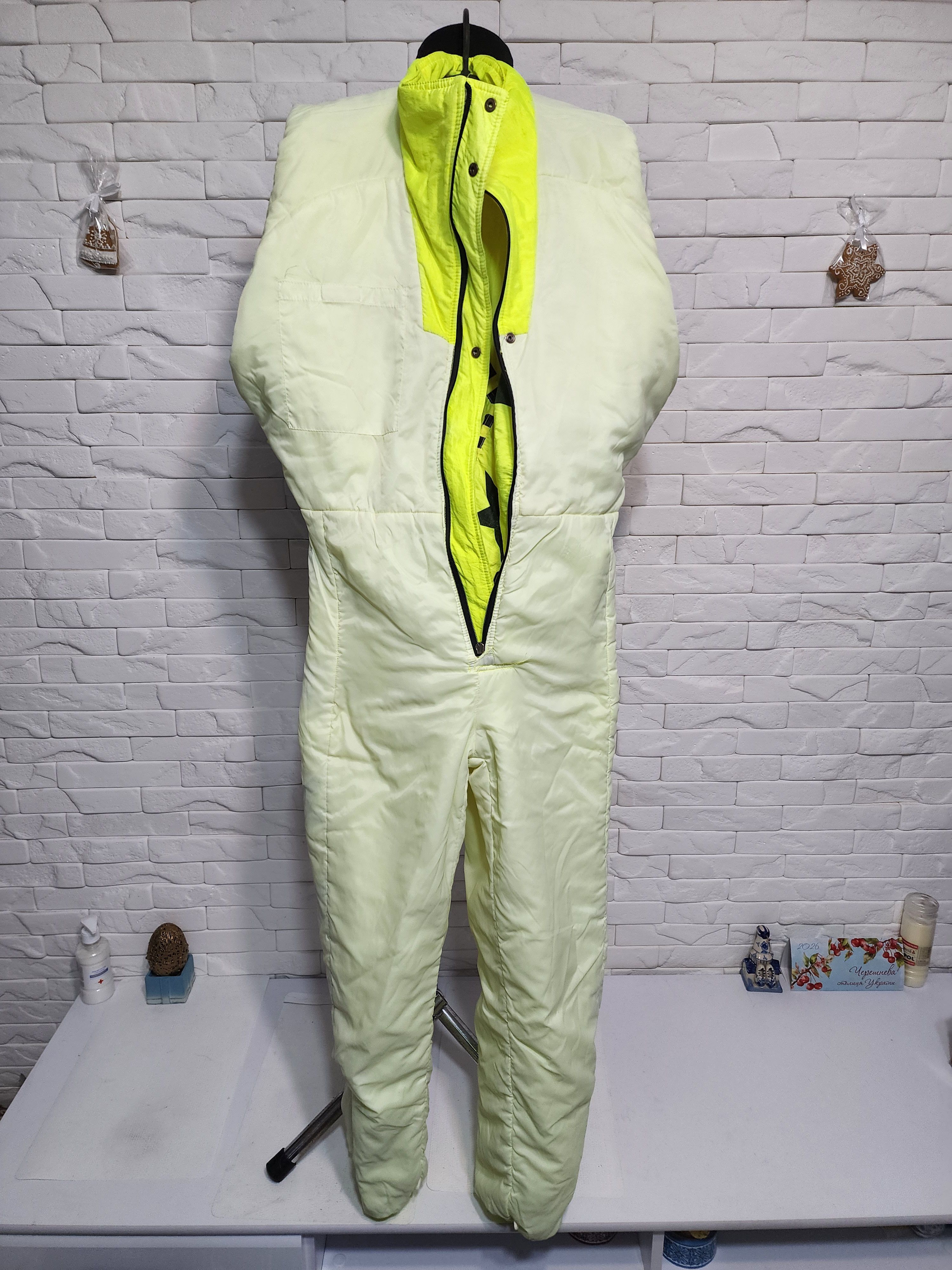 Other Men's Ski Sports Suit: Yellow Warm Activewear. Size US 31 - 8 Thumbnail