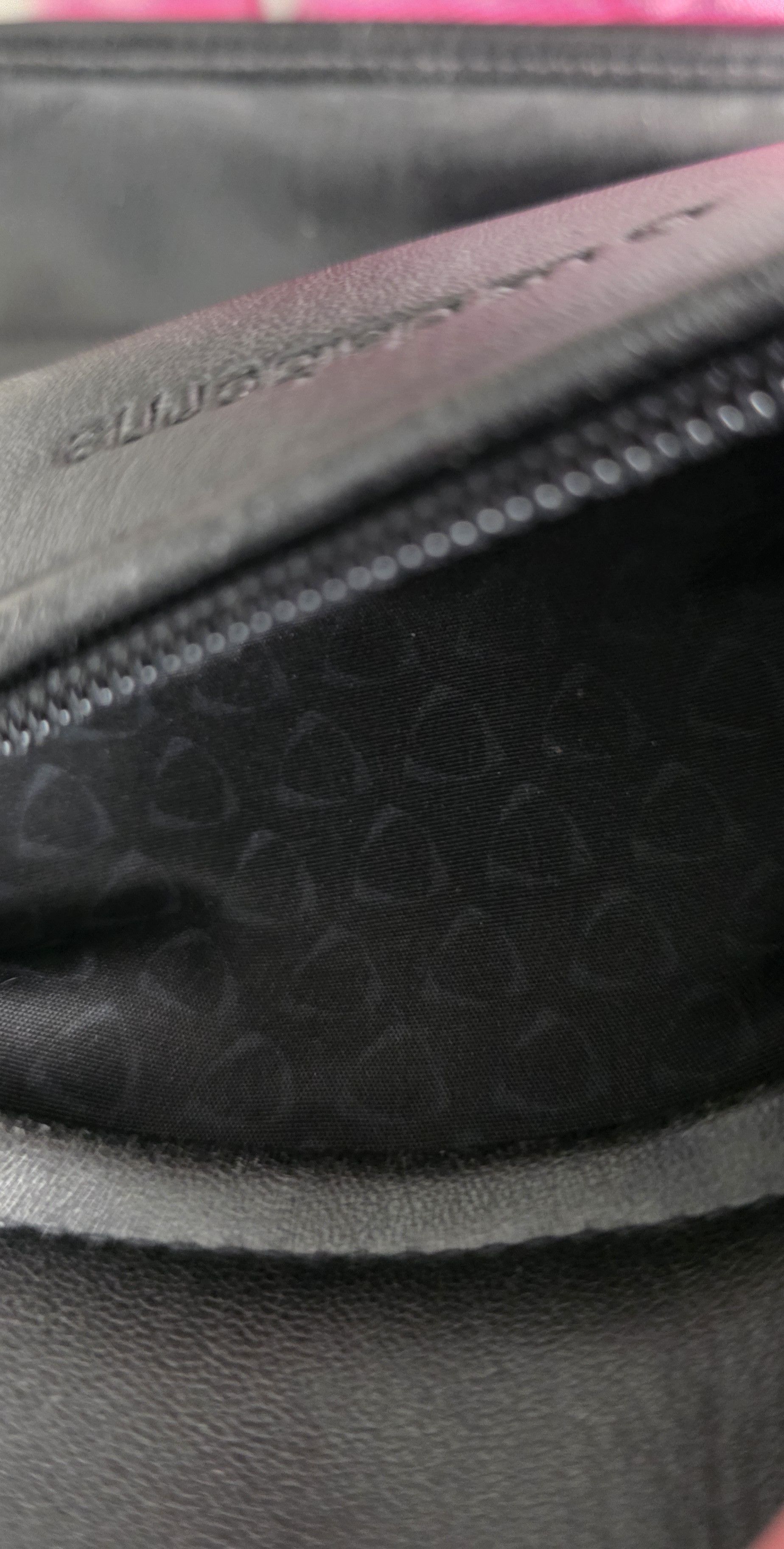 Unknown London Liz Claiborne Black Leather Crossbody Purse 9" L 3" W 9" H Size ONE SIZE - 5 Thumbnail