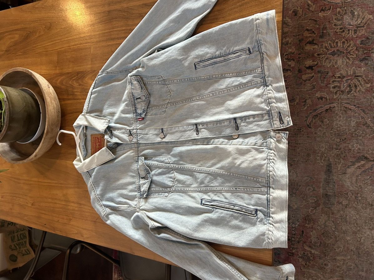 Levi's Levi’s light blue denim jacker Size US L / EU 52-54 / 3 - 1 Thumbnail