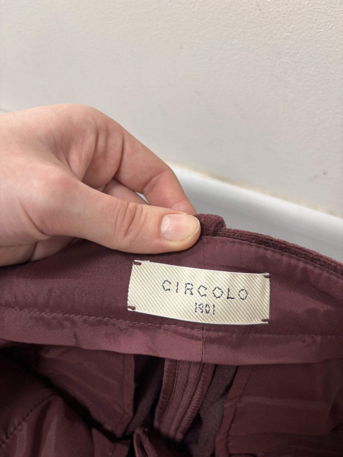 Circolo 1901 Circolo 1901 Women’s NWT Dark Burgundy Velour Chino Pants Size 27" / US 4 / IT 40 - 11 Thumbnail