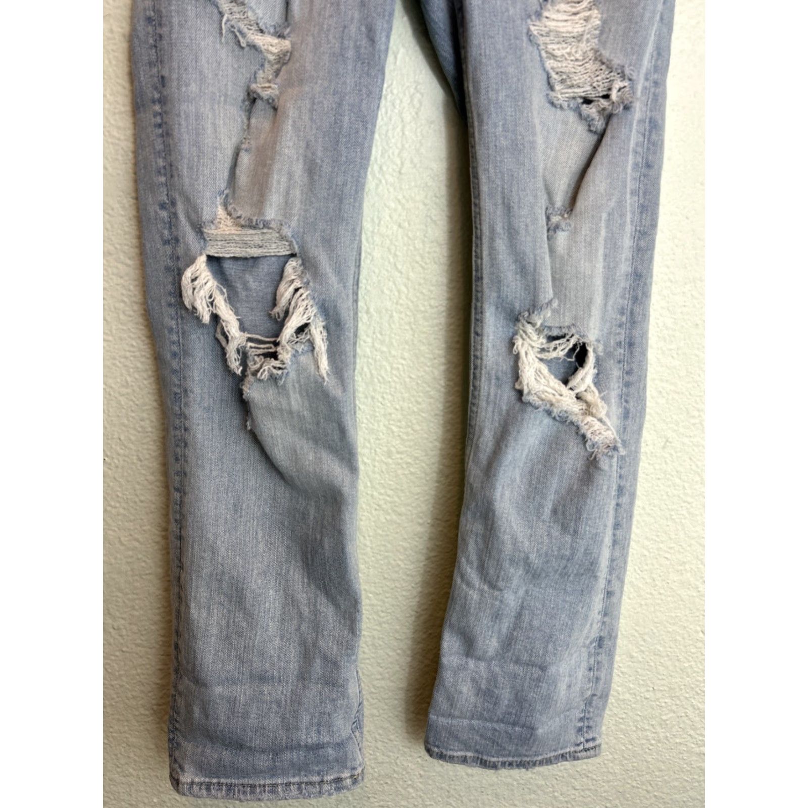 Abercrombie & Fitch Abercrombie & Fitch Jeans Women 0 Zoe Natural Rise Ankle Light Wash Distress Beige, Regular, 25 in Waist 27 in Inseam, Ankle, Womens Size ONE SIZE - 2 Thumbnail