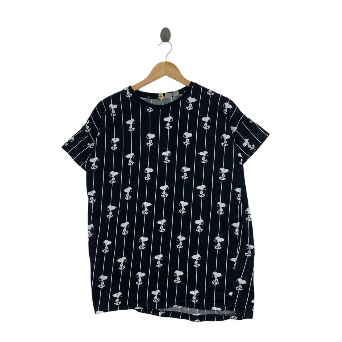 H&M SNOOPY x H&M DIVIDED Collection AOP Peanuts Tee Shirt Top Size S / US 4 / IT 40 - 1 Thumbnail