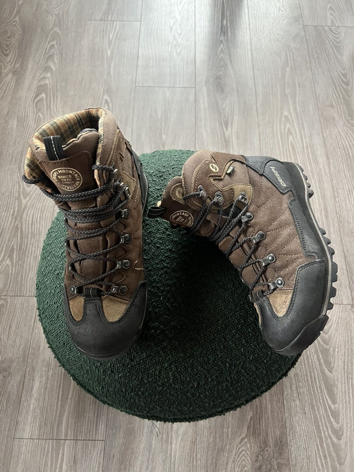 Other ‼️Crispi Hiking Rare Gore-Tex Vibram Trail High Boots‼️ Size US 7 / EU 40 - 16 Thumbnail