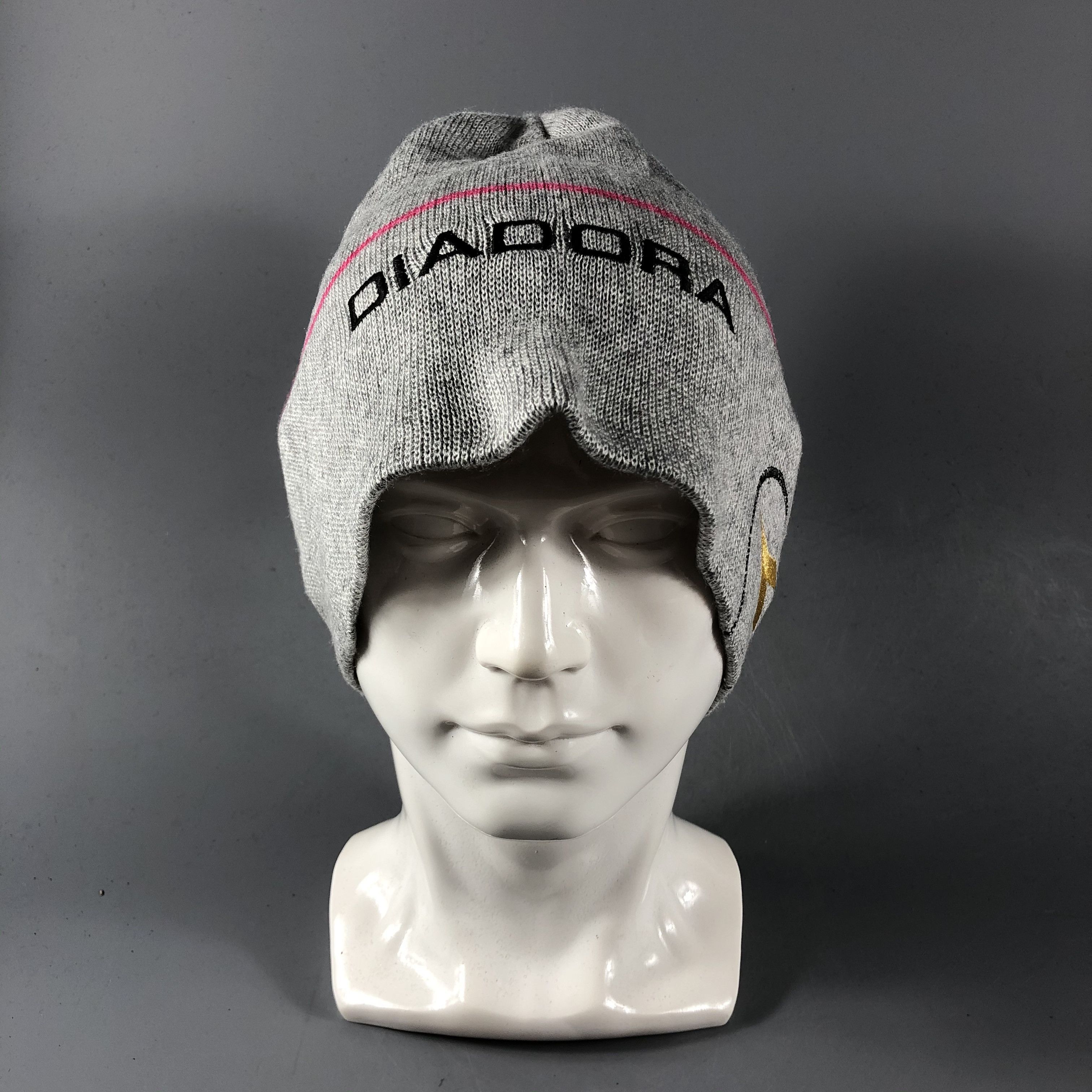 image of Diadora Beanie Snowcap Snow Hat B606, Men's
