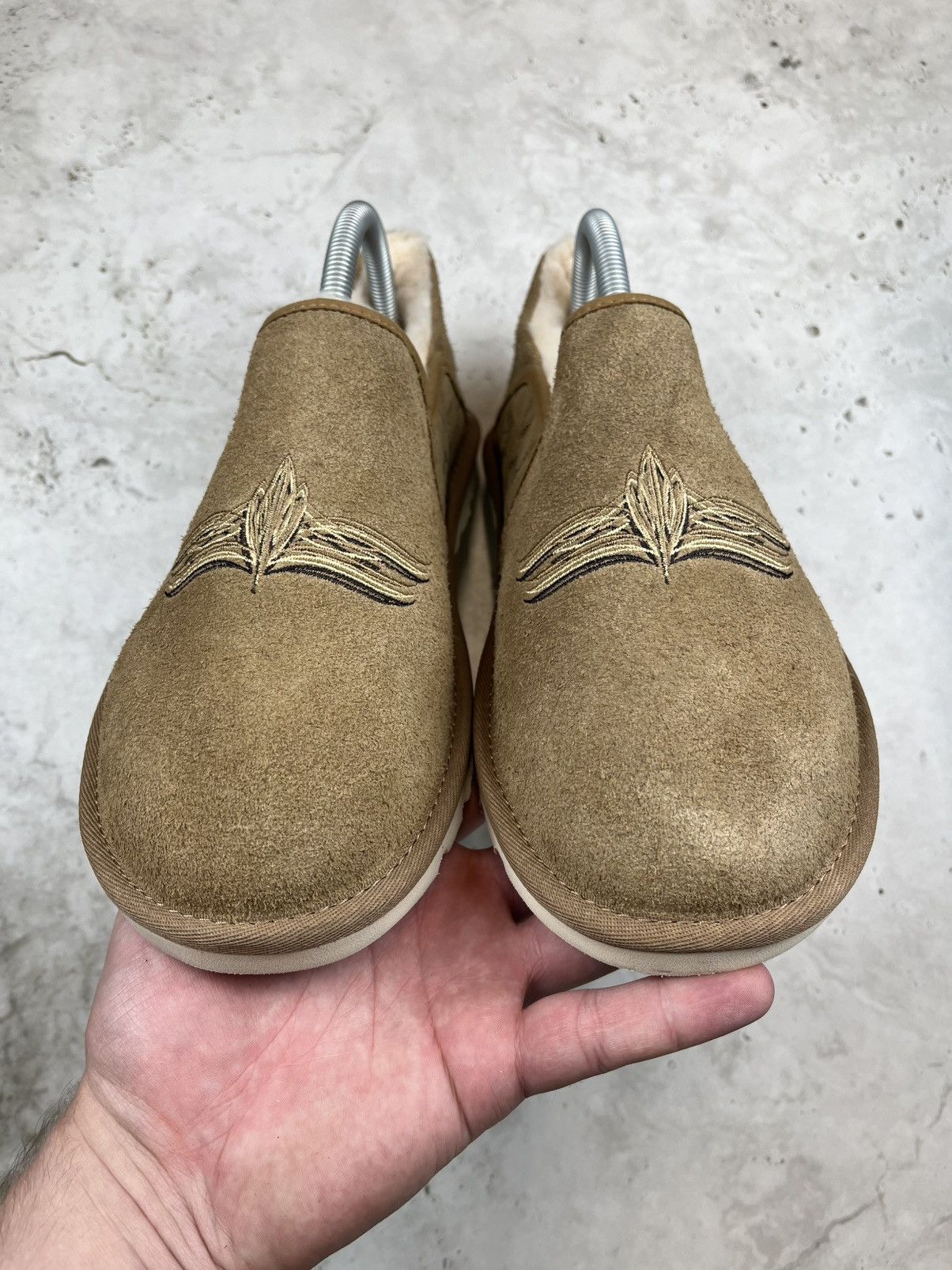 Children of the discordance × Ugg UGG x Children Of The Discordance Chestnut Kenton Slippers Size US 9 / EU 42 - 5 Thumbnail