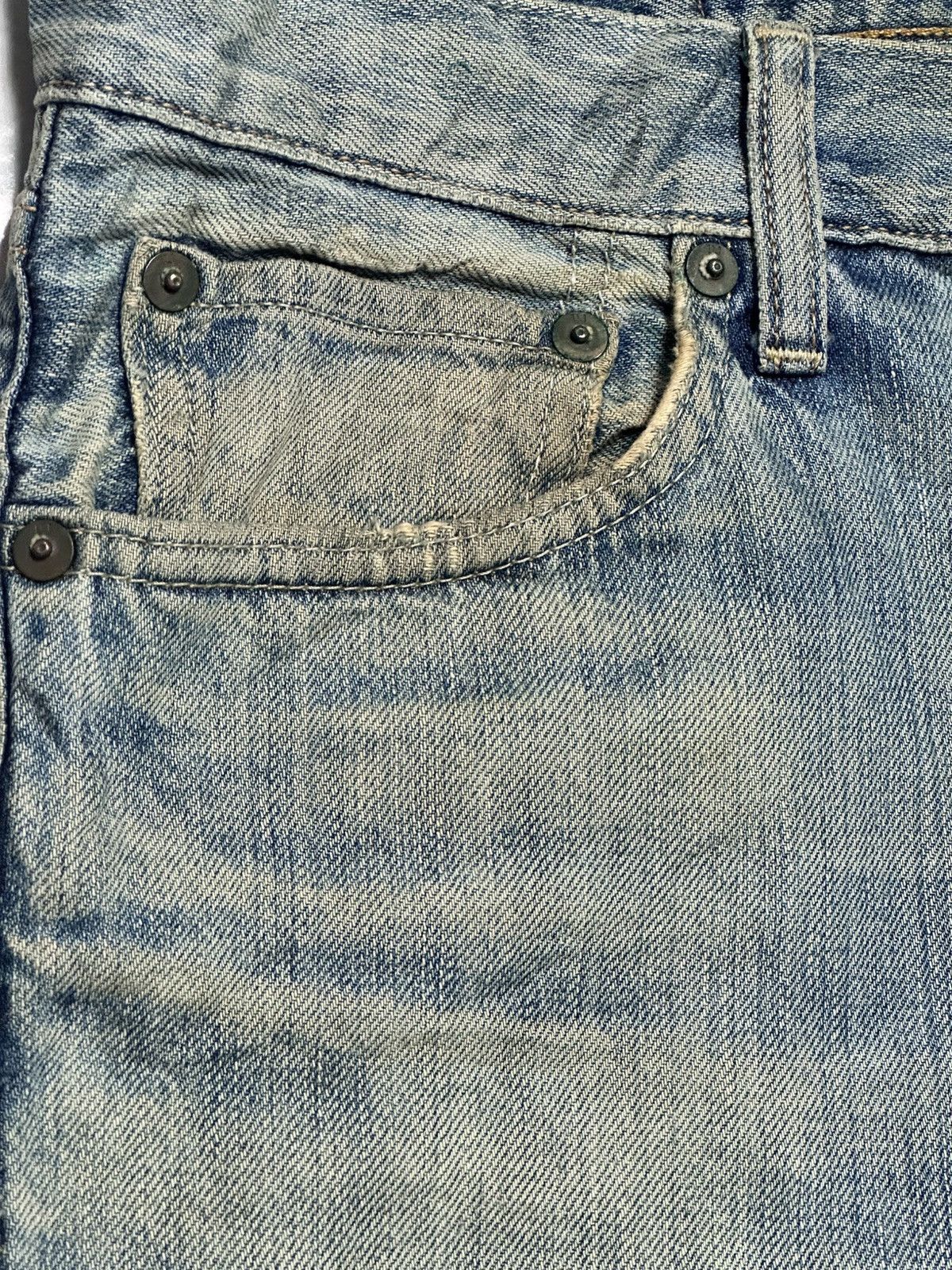 Uniqlo Uniqlo UJ Straight Leg Japan Jean Distressed & Mudwash Faded Size US 33 - 6 Thumbnail